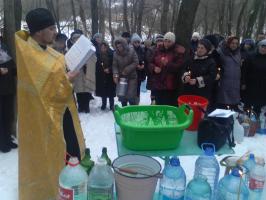 Иерей Алексий Жиляев совершил великое водоосвящение на роднике в с. Попасное